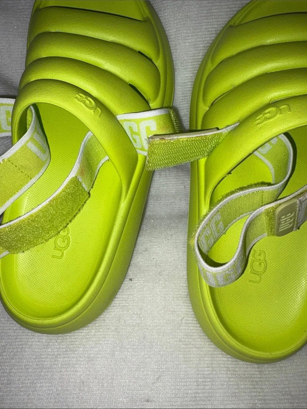 UGG bright kids